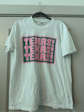 FRIDAY + SATURDAY: TEXAS! T SHIRT